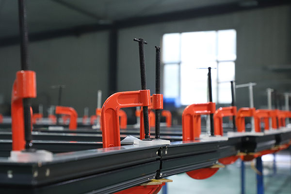 通遼斷橋鋁門(mén)窗的實(shí)用之選：斷橋鋁門(mén)窗廠(chǎng)家為您剖析其優(yōu)勢(shì)特點(diǎn)